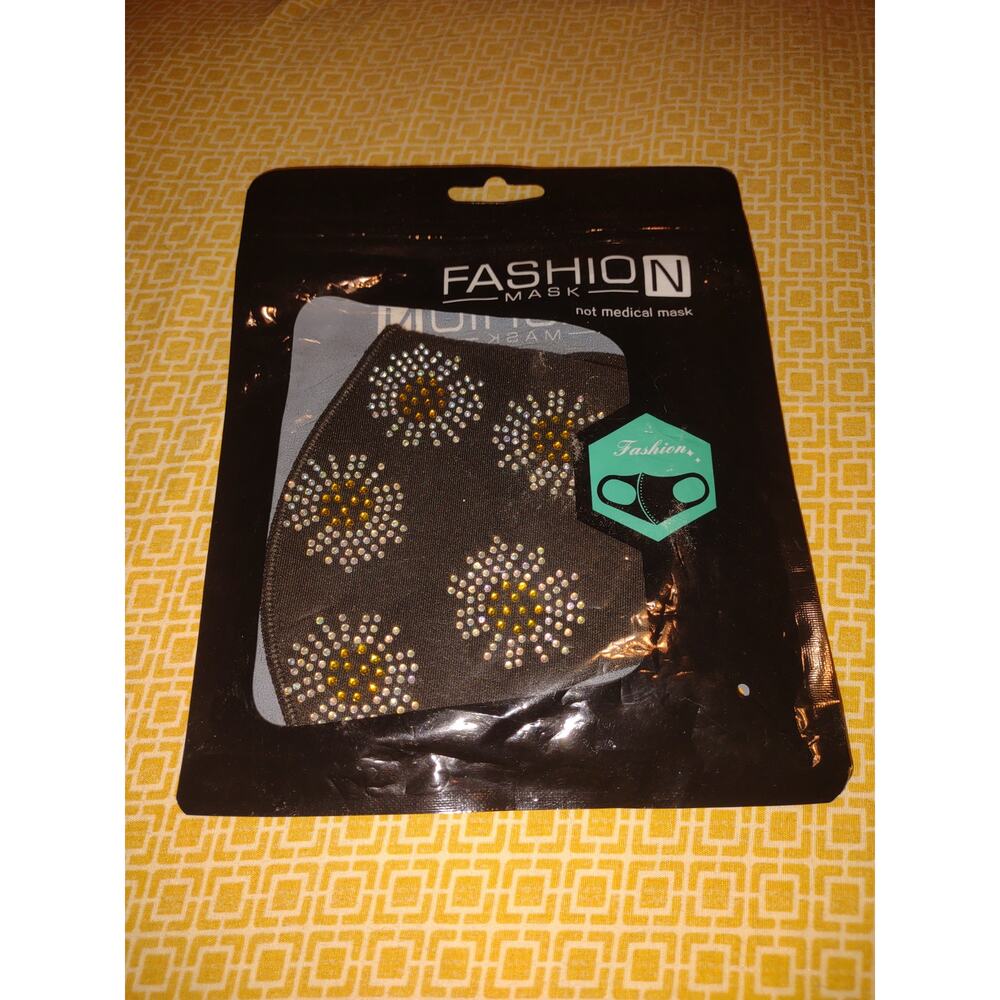 Fashion Mask Daisy Studded Reusable Face Mask Black